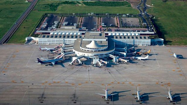 Antalya’ya 3 ülkeden charter uçuşlar başladı