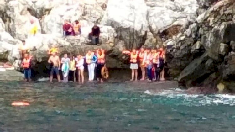 Alanya da Tur Teknesi  Alabora Oldu