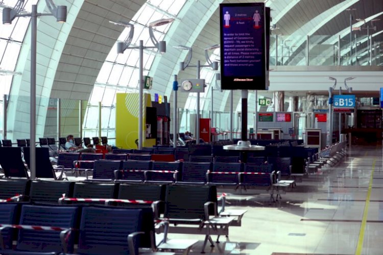 BAE çoğunluğu Müslüman olan 13 ülkenin vatandaşlarına yeni vizeleri durdurdu