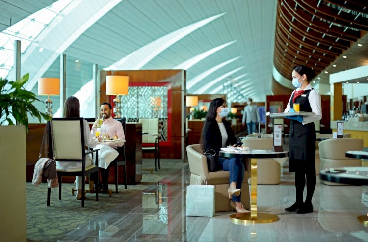 Emirates dinlenme salonlarını yeniden açıyor