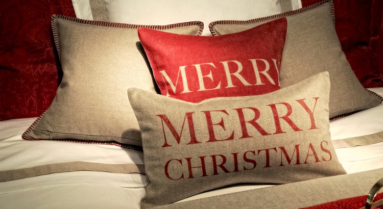 Otelde akrabalar kaosu Noel'de kalıyor