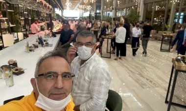 Turistler, koronavirüse karşı aşılanan ülkelere gidecek