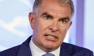 Lufthansa patronu Spohr birçok cephede savaşıyor