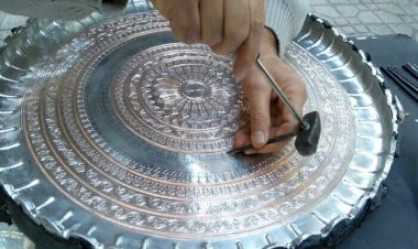 Ahameniş döneminden kalma binlerce yıldır ayakta duran sanat Metal oymacılık