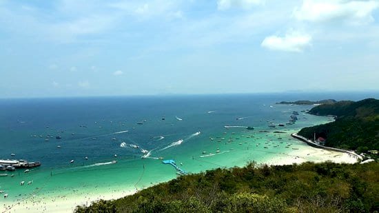 Tayland Körfezi'ndeki Koh Lani tüm turistlere ayrılmalarını emrediyor.
