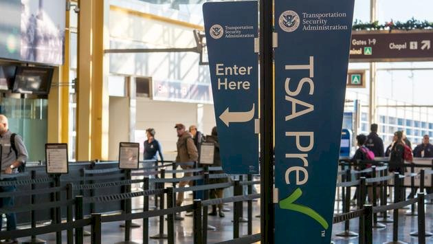 TSA, DC Uçuşlarında Yüzlerce Kişiyi İçten Tutuyor