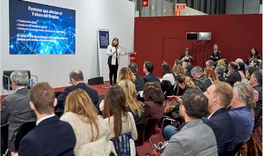 FITUR, turizmi kurtarma fuarlarında fikirler sunuyor