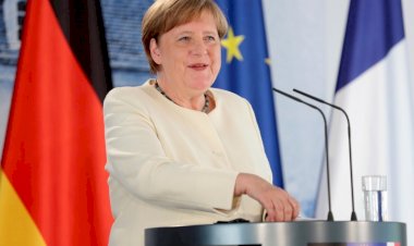 Merkel, Aşılanmamış Turistlerin’ de Bu Yaz AB'ye Seyahat Edebilecekler